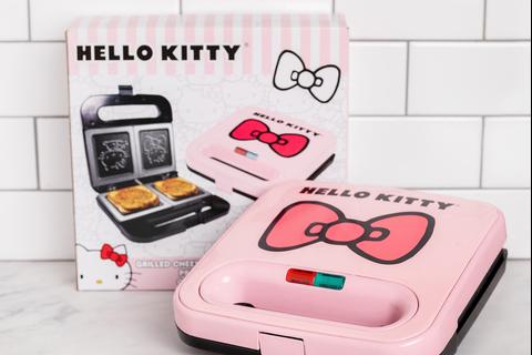 1043-hello-kitty-bow-sandwich-maker-1.jpg