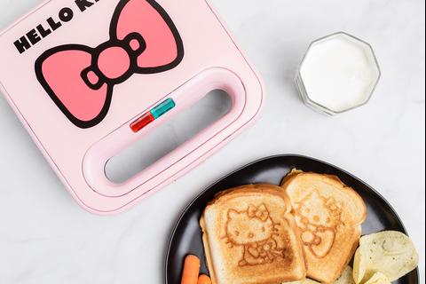 1043-hello-kitty-bow-sandwich-maker-1.jpg