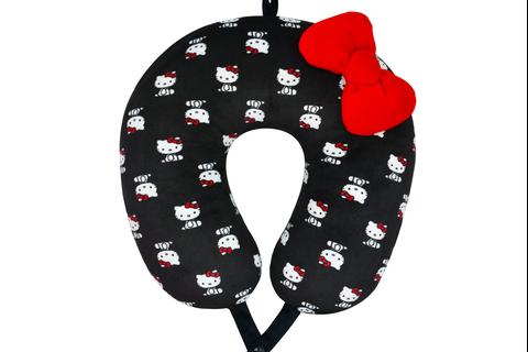 113-hello-kitty-x-ful-black-neck-pillow-1.jpg