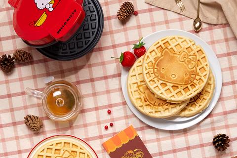 1219-hello-kitty-red-waffle-maker-1.jpg