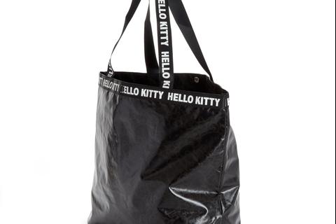 1252-hello-kitty-black-carryall-tote-high-impact-series–1.jpg