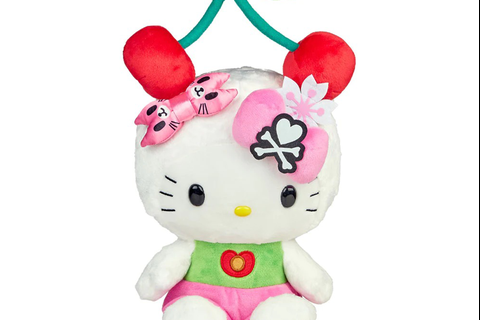 1373-hello-kitty-x-tokidoki-10-beary-cherry-plush-midnight-metropolis–1.png