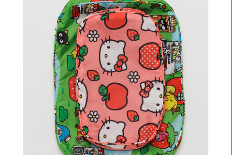 1424-hello-kitty-and-friends-x-baggu-packing-cube-set-apples-friends–1.png