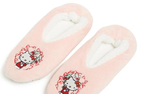 Hello Kitty x Vera Bradley Cozy Life Slippers