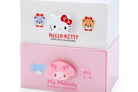 1674-hello-kitty-besties-storage-chest-1.jpg