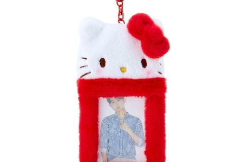 1720-hello-kitty-plush-id-card-holder-1.jpg