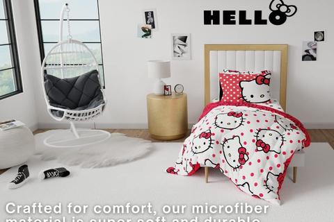 1971-hello-kitty-polka-dot-party-bedding-set-1.png