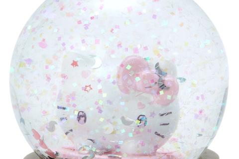 2274-hello-kitty-mini-snow-globe-50th-anniv-the-future-in-our-eyes–1.jpg