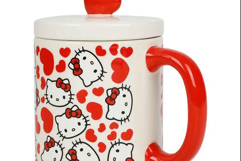 2391-hello-kitty-lidded-hearts-mug-set-1.png