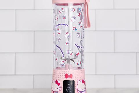 2499-hello-kitty-usb-rechargeable-portable-blender-1.jpg