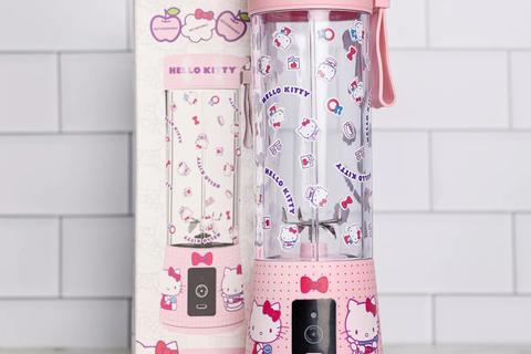 2499-hello-kitty-usb-rechargeable-portable-blender-1.jpg