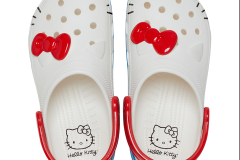 2678-hello-kitty-x-crocs-adult-i-am-classic-clog-1.png
