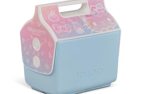 2833-hello-kitty-x-igloo-50th-anniversary-little-playmate-7-qt-cooler-1.jpg