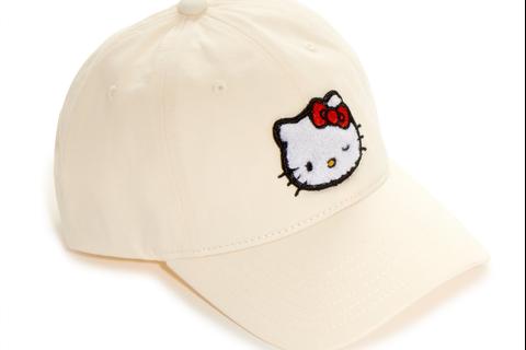 2927-hello-kitty-chenille-patch-cap-1.jpg