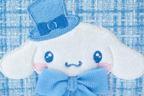 3021-cinnamoroll-mini-zipper-pouch-winter-tweed-series–1.jpg