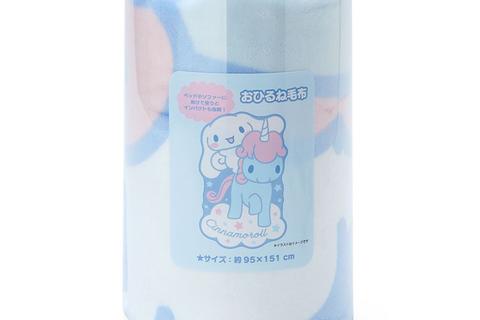 3047-cinnamoroll-jumbo-wrap-blanket-1.jpg