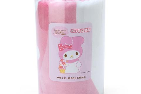 3085-my-melody-jumbo-wrap-blanket-1.jpg