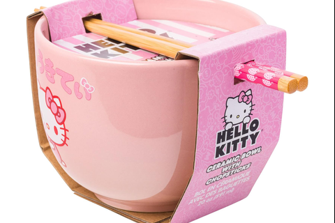 3143-hello-kitty-ceramic-ramen-bowl-and-chopstick-set-strawberry-milk–1.png