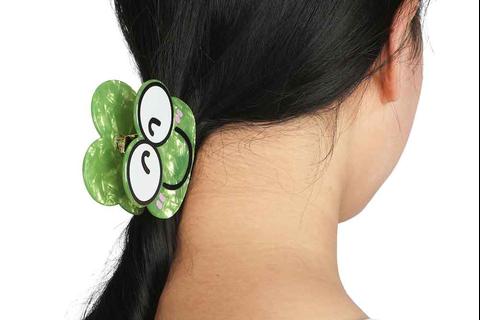 3155-keroppi-smile-hair-clip-1.jpg