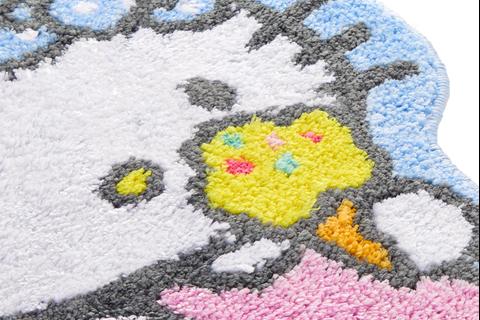 3253-hello-kitty-accent-rug-ice-cream-dream-series–1.jpg