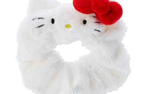 3331-hello-kitty-cozy-plush-scrunchie-1.jpg