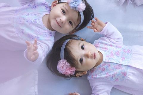 3373-sanrio-baby-organic-cotton-hello-kitty-convertible-gown-1.jpg