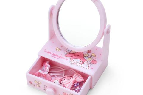 3551-hello-kitty-mini-chest-with-mirror-1.jpg