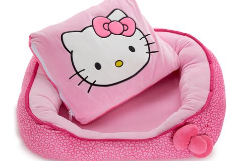 3605-hello-kitty-pink-pet-bolster-bed-small–1.jpg