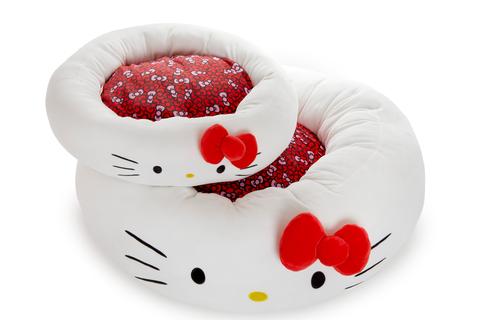 3607-hello-kitty-classic-pet-bolster-bed-small–1.jpg