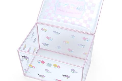 4033-sanrio-characters-clear-storage-case-pastel-check-series–1.jpg