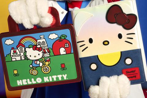 4577-hello-kitty-x-loungefly-50th-anniversary-classic-journal-1.jpg