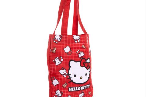 4753-hello-kitty-tote-bag-ruby-red-series–1.jpg