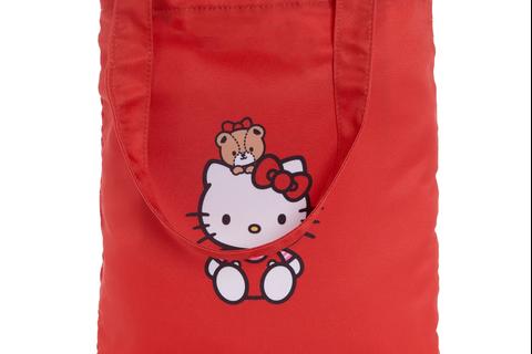 4753-hello-kitty-tote-bag-ruby-red-series–1.jpg