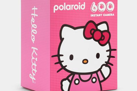 4777-hello-kitty-x-polaroid-600-perfectly-pink-instant-film-camera-1.jpg