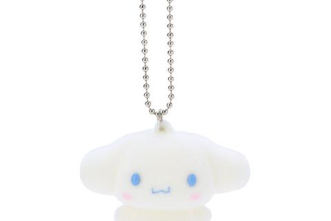 4789-cinnamoroll-flocked-keychain-mascot-1.jpg