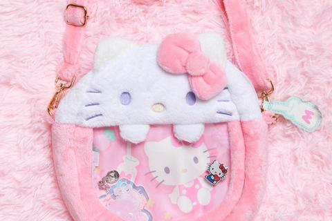 4883-hello-kitty-plush-crossbody-ita-bag-1.jpg