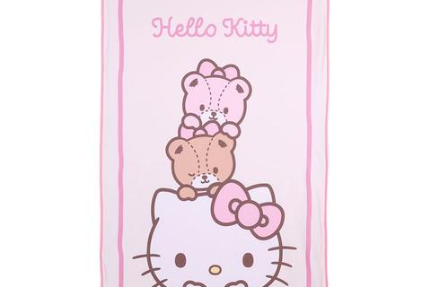 4991-hello-kitty-cool-and-comfy-throw-blanket-1.jpg