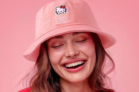 5125-hello-kitty-x-love-your-melon-speckled-hero-bucket-hat-pink–1.png