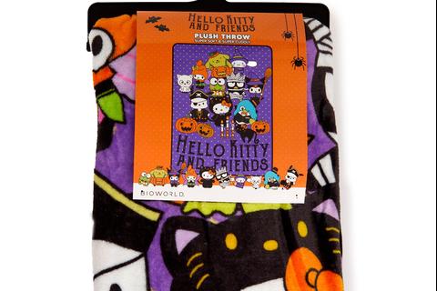 5155-hello-kitty-and-friends-halloween-portrait-throw-blanket-1.jpg