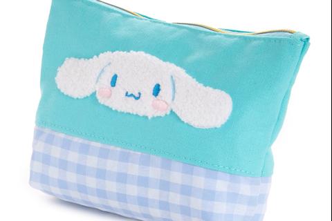 5185-cinnamoroll-chenille-gingham-zipper-pouch-1.jpg