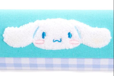 5189-cinnamoroll-chenille-gingham-eyewear-case-1.jpg