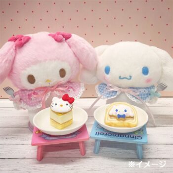 Cinnamoroll Standing Display Plush (Medium)