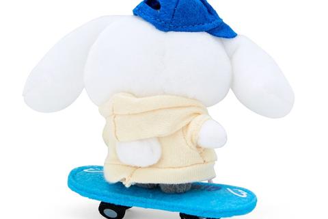 5376-cinnamoroll-plush-mascot-keychain-sk8r-squad-series–1.jpg