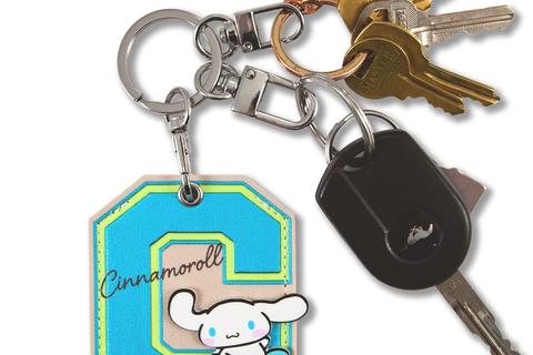 5495-cinnamoroll-x-sonix-college-letters-airtag-keychain-1.jpg