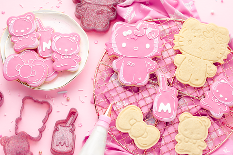 5515-hello-kitty-50th-anniversary-cookie-stamp-and-frosting-set-1.jpg