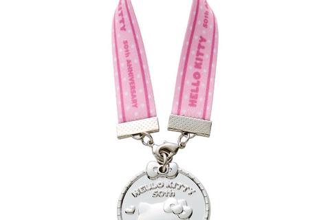 5609-hello-kitty-50th-anniv-blind-box-mini-medal-charm-1.jpg