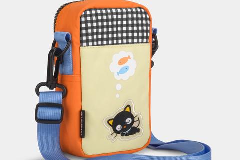 5674-chococat-classic-35mm-camera-bag-1.png