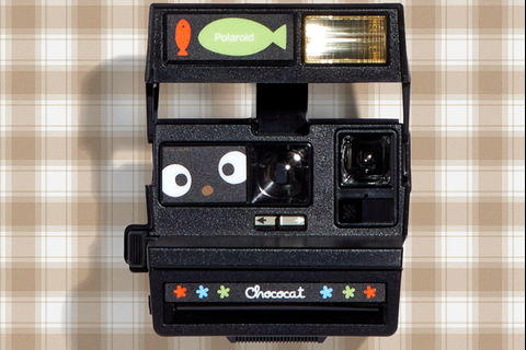 5776-chococat-x-polaroid-600-instant-film-camera-1.png