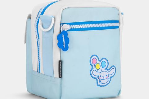 5780-cinnamoroll-classic-600-instant-camera-bag-1.png