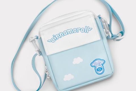 5780-cinnamoroll-classic-600-instant-camera-bag-1.png